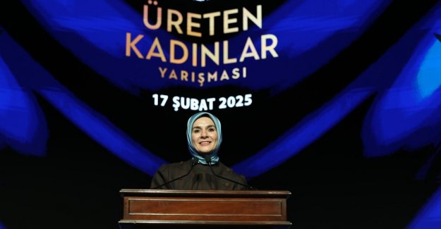 Bakanımız Göktaş, "Halkbank Üreten Kadınlar Yarışması Ödül Töreni"nde konuştu: