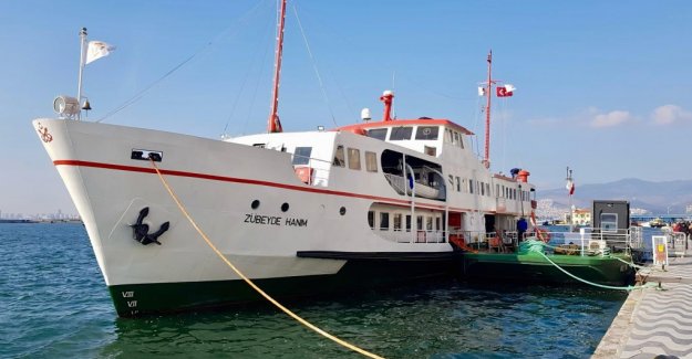 Zübeyde Hanım Eğitim Ve Sergi Gemisi Bugün Yeniden Ziyarete Açıldı