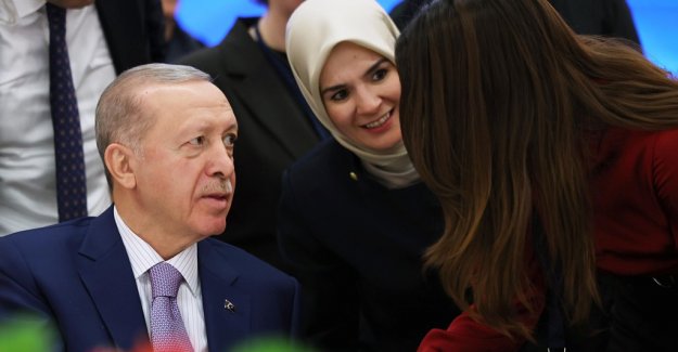 Cumhurbaşkanı Erdoğan ve Bakanımız Göktaş, devlet himayesindeki çocuklarla iftarda bir araya geldi