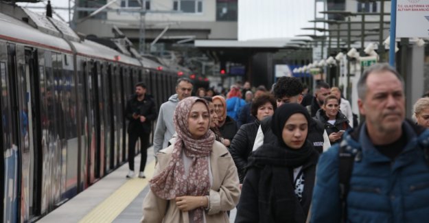 Emek Ve Dayanışma Günü’nde Kent İçi Raylı Sistem Hatları Ücretsiz