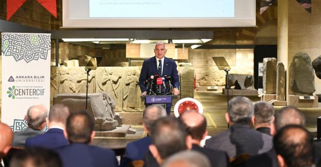 Türkiye'nin İlk İslamofobi İle Mücadele Merkezi Açıldı