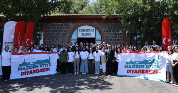 Bakan Yardımcısı Yılmaz, Diyarbakır'da Lise Öğrencileriyle Buluştu