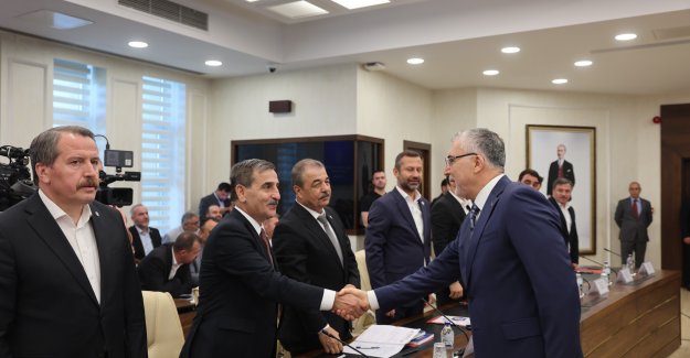 Bakan Işıkhan, "8. Dönem Toplu Sözleşme Görüşmeleri" Hazırlık Toplantısına Başkanlık Etti