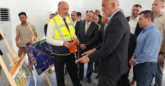 Bakan Ersoy: "Antalya-alanya Otoyolu, Türkiye Yüzyılı'nın Stratejik Adımlarından Biridir"