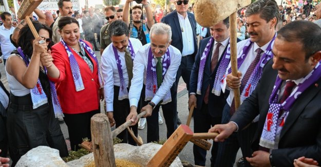 Bakan Uraloğlu’ndan Çiçekdağı’na Yol Müjdesi