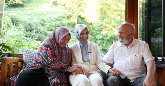 Bakanımız Göktaş, Rize’de Aile Yılı kapsamında ziyaretlerde bulundu