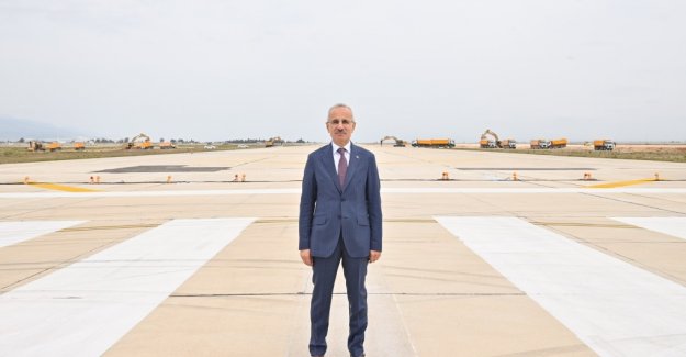 Hatay Havalimanı’nda Depremin İzleri Siliniyor
