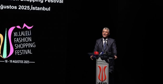 Ticaret Bakanı Bolat, "11. Laleli Fashion Shopping Festival"de Konuştu
