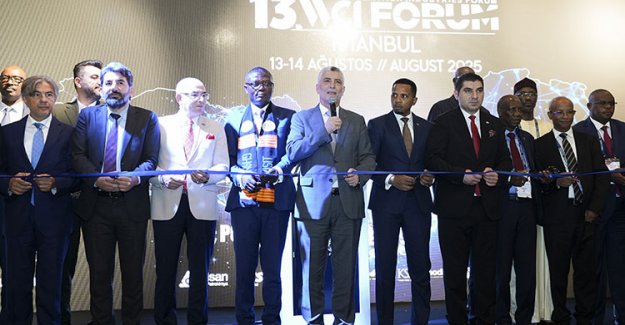 Ticaret Bakanı Bolat, 13. Dünya Sektörler Arası İşbirliği Forumu'nda Konuştu