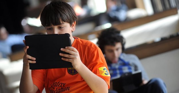 İnternette çocuklar için zararlı 2 bin 704 dijital içeriğe müdahale edildi