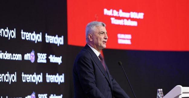 Ticaret Bakanı Bolat 'Yapay Zeka Çağında E-ticaretin Geleceği' Zirvesinin Açılışında Konuştu