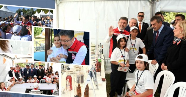 Bakan Yumaklı Ve Bakan Tekin, "Tarımın Yıldızları Çocuk Şenliği" Alanını Ziyaret Etti