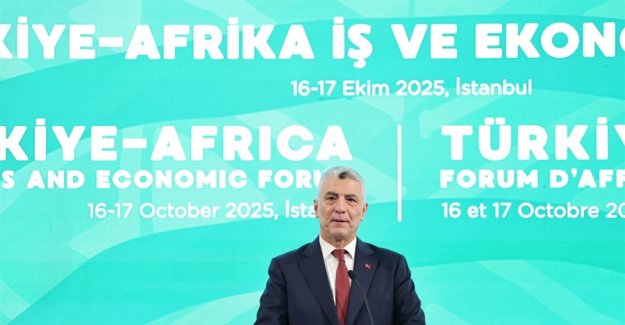 Ticaret Bakanı Bolat, TABEF'te "Güney Afrika Cumhuriyeti Ülke Sunumu" Etkinliğinde Konuştu