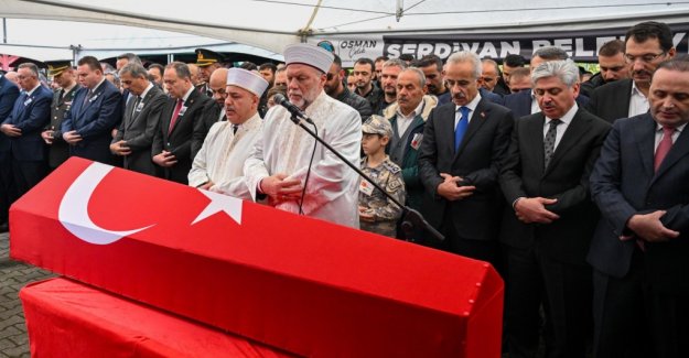 Sakarya Şehidini Uğurladı