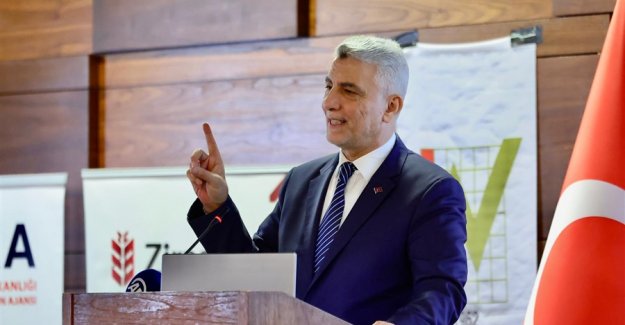 Ticaret Bakanı Ömer Bolat, "Türkiye-Bosna Hersek Ekonomik İlişkilerin Geliştirilmesi Ve Sürdürülebilir Yeni Ufuklar Sempozyumu"nda Konuştu