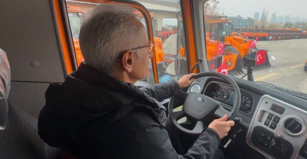 Zorunlu Kış Lastiği Uygulaması Yarın Başlıyor