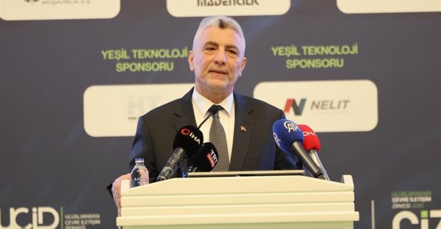 Ticaret Bakanı Bolat, 2. Uluslararası Çevre İletişim Zirvesi'nde Konuştu