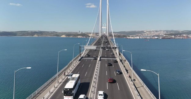 1 Yılda Otoyol Ve Köprülerden 1,1 Milyar Araç Geçti