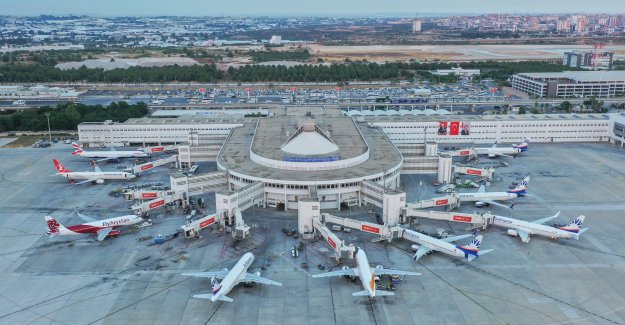Ocak Ayında Her 2 Yolcudan Biri İstanbul’daki Havalimanlarını Kullandı