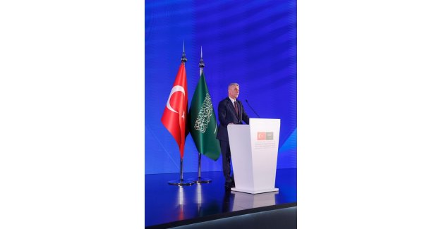 Ticaret Bakanı Ömer Bolat, Suudi Arabistan-Türkiye Yatırım Forumu'nda Konuştu