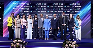 Bakanımız Göktaş, "Teknolojide Kız Öğrenciler Yapay Zeka Farkındalık Araştırması Raporu" tanıtım toplantısında konuştu