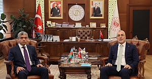 Bakan Işıkhan, Azerbaycan Çalışma ve Halkın Sosyal Koruması Bakanı Aliyev ile Bir Araya Geldi