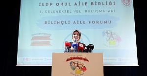 Bakanımız Göktaş, 5. Geleneksel Veli Buluşmaları Bilinçli Aile Forumu'na katıldı