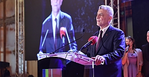 Ticaret Bakanı Bolat, Romanya'daki 29 Ekim Cumhuriyet Bayramı Programında Konuştu