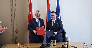 Ticaret Bakanı Bolat, Bosna Hersek Dış Ticaret ve Ekonomik İlişkiler Bakanı Kosarac ile Görüştü