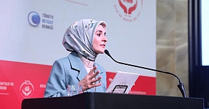 Bakanımız Göktaş, "Beyaz Baston Görme Engelliler Haftası ve İşbirliği Protokolü İmza Töreni"nde konuştu