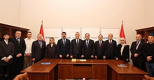 Ticaret Bakanı Ömer Bolat, Uluslararası Demokratlar Birliği Macaristan Başkanı Güray ile Görüştü