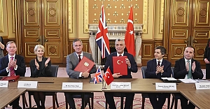 Türkiye ve İngiltere Arasında Ticaret Alanında Yeni Anlaşmalar İmzalandı