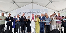 Bakanımız Göktaş, Başakşehir'de "Bizim Çınarlar Yaşam Merkezi"nin açılışı ile Engelsiz Yaşam Merkezi'nde düzenlenen sergiye katıldı