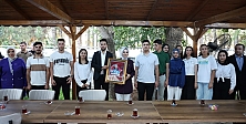 Bakanımız Göktaş, şehit öğretmen Şenay Aybüke Yalçın'ın öğrencileriyle bir araya geldi