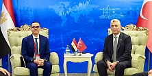 Ticaret Bakanı Bolat, Mısırlı ve Suudi Arabistanlı Yetkililerle İkili Görüşmeler Gerçekleştirdi