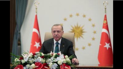 Cumhurbaşkanı Erdoğan, Hamursuz Bayramı dolayısıyla yayımladığı mesajda, “Hamursuz Bayramı vesilesiyle