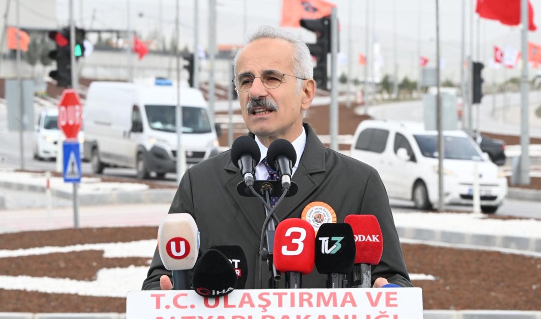 Ulaştırma ve Altyapı Bakanı Abdulkadir Uraloğlu, Çay-Bolvadin-Emirdağ Yolu’nun açılışı ve