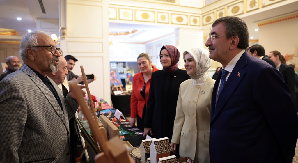 Cumhurbaşkanı Yardımcısı Cevdet Yılmaz, "Orta Vadeli Programımız çerçevesinde ülkemizin değişen