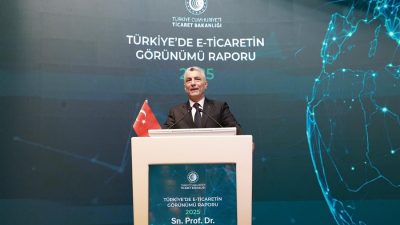 Ticaret Bakanı Ömer Bolat, Türkiye'de e-ticaret hacminin 2025'te yıllık bazda