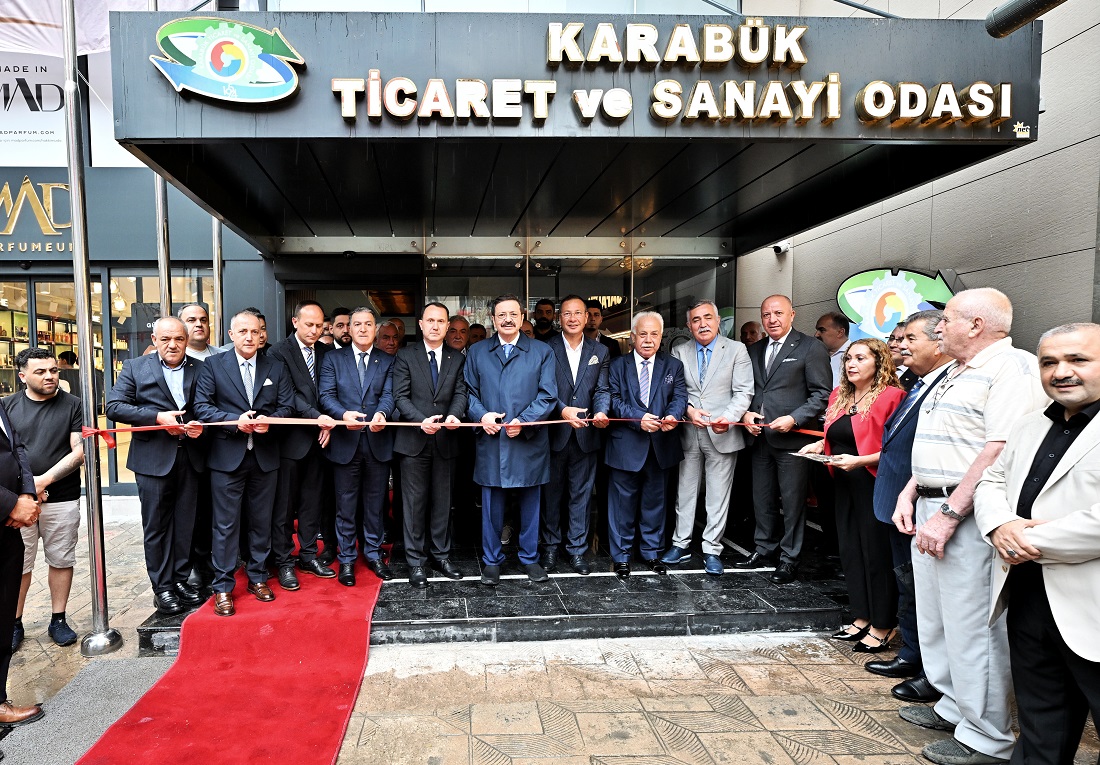 Karabük Ticaret ve Sanayi Odası’nın yeni hizmet binası düzenlenen törenle