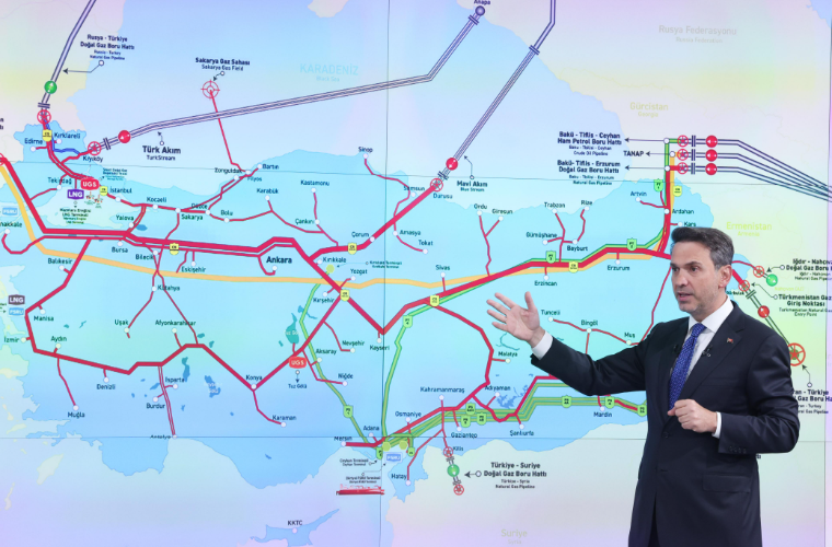 Enerji ve Tabii Kaynaklar Bakanı Alparslan Bayraktar, “Ceyhan'ı adeta bir